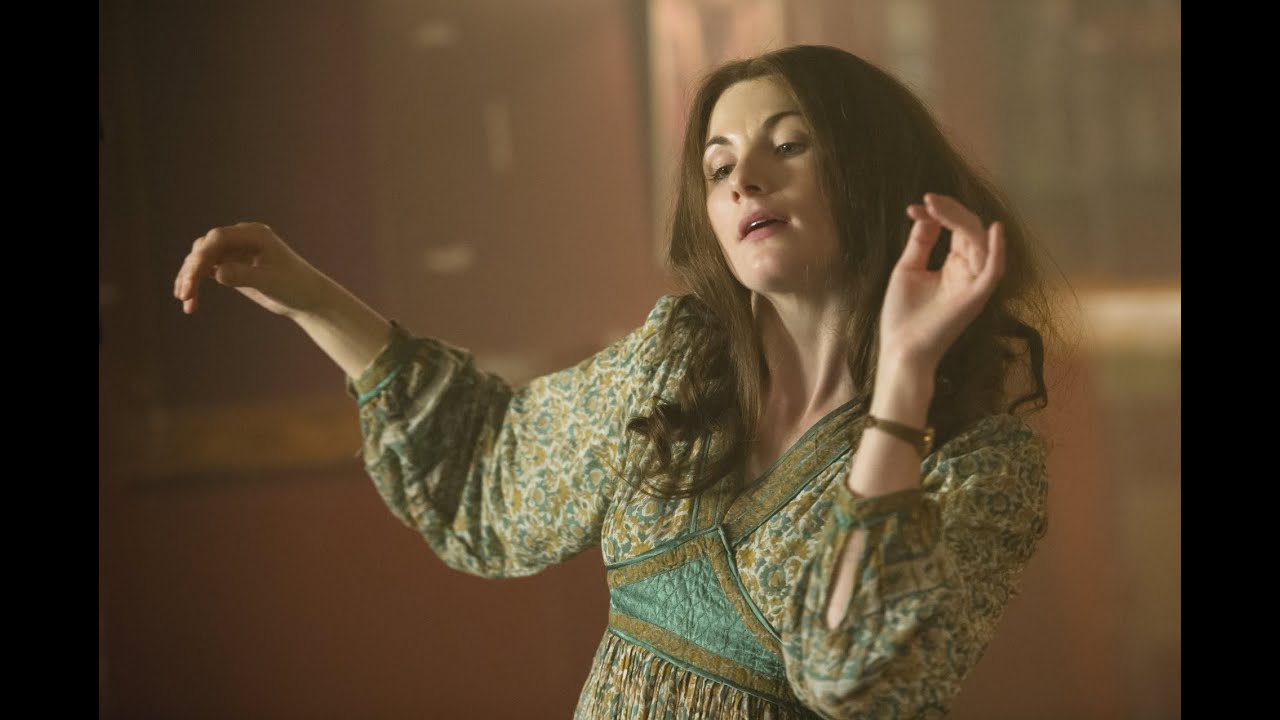 Lisa Barros D'Sa & Glenn Leyburn GOOD VIBRATIONS (2012) YouTube