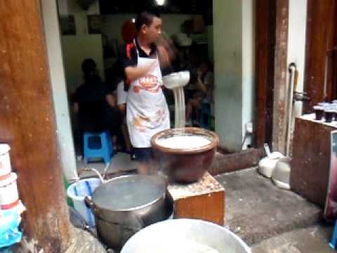 Making Rice Noodles-11-08-2015