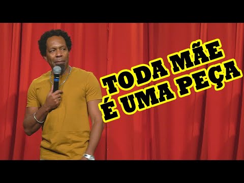 Toda a mãe é uma peça