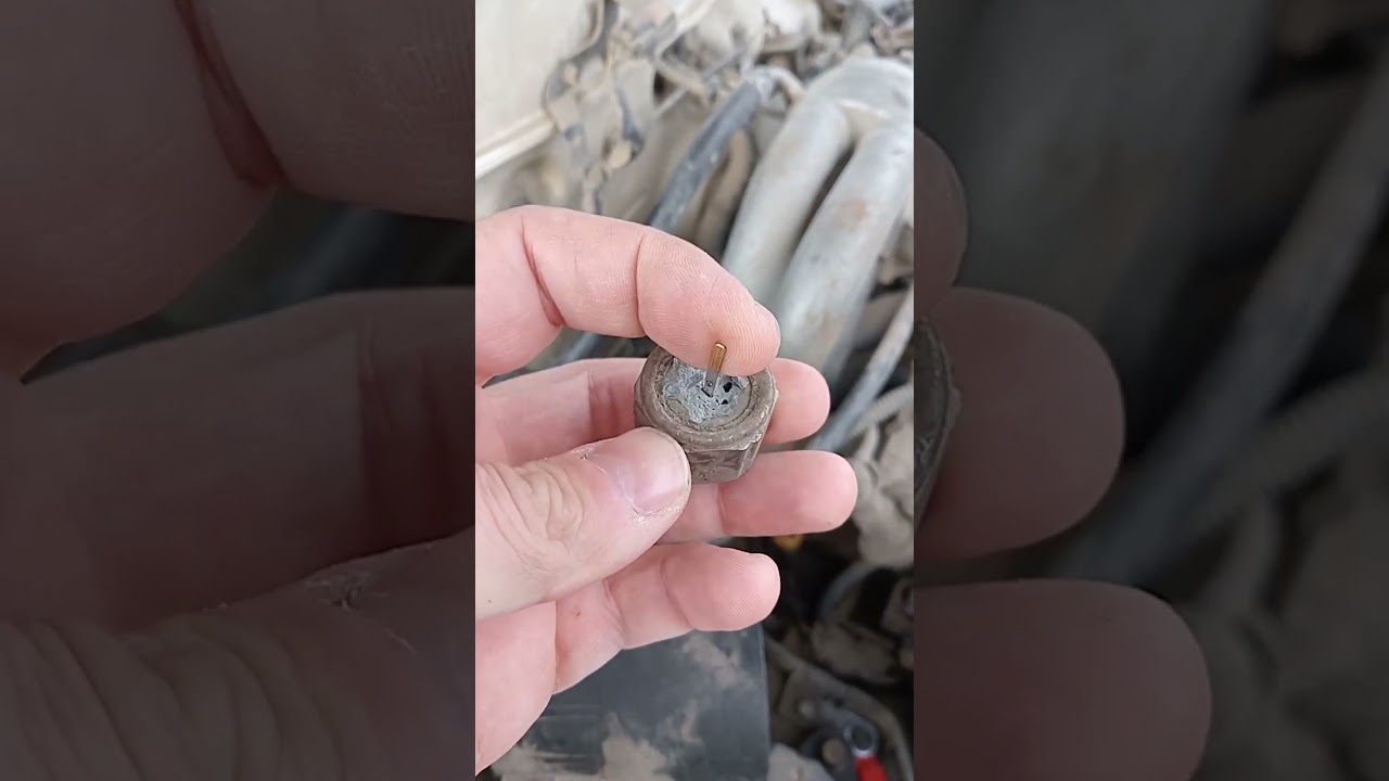 Замена датчика детонации Тойота Королла ее111, двигатель 4 efe