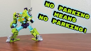 Legacy Buzzworthy Bumblebee Tow-line Review! | Transformers