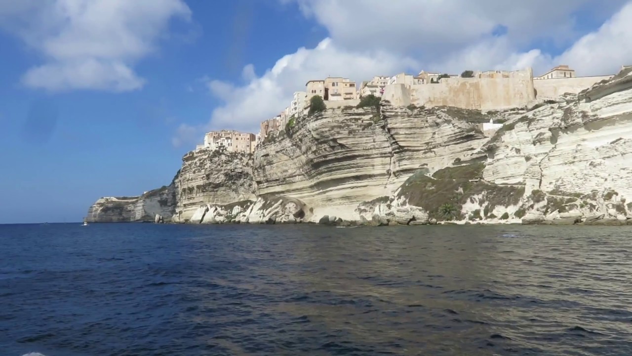 Au large de Bonifacio le 4 octobre 2017 YouTube