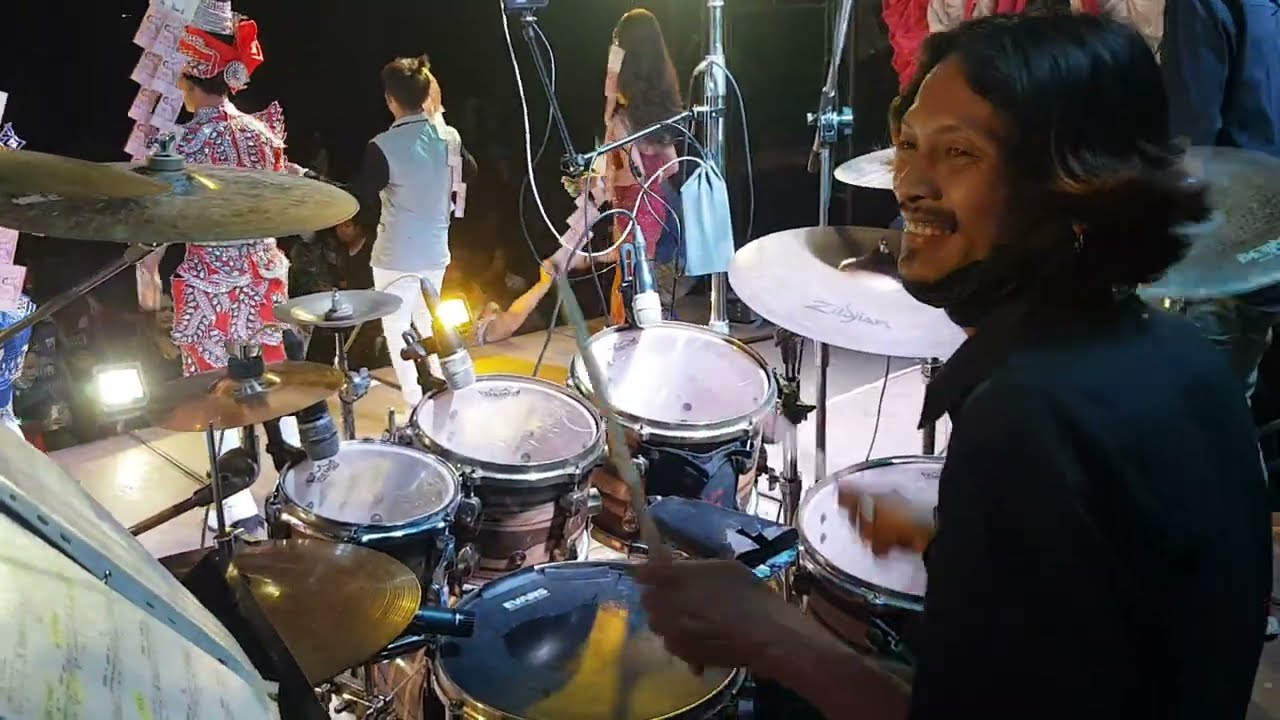 ทีเด็ด!! ลูกส่งกลองโหดๆ123456 กระเดื่องสายปั่น / เต้ยยาวๆ  อ.บอย สโนว์แบนด์ อาจารย์ของ อ.ป๋อม อินดี้