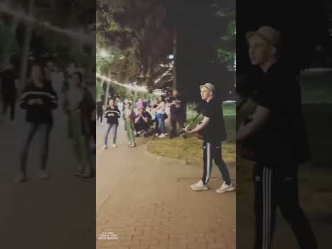 Уличные музыканты исполнили Сансару 🔥🔥🔥 На самом деле, это моё самое любимое видео 💔