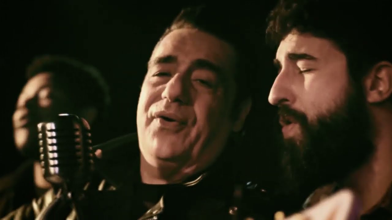 Desterrados - Valió La Pena (Vídeo Oficial)