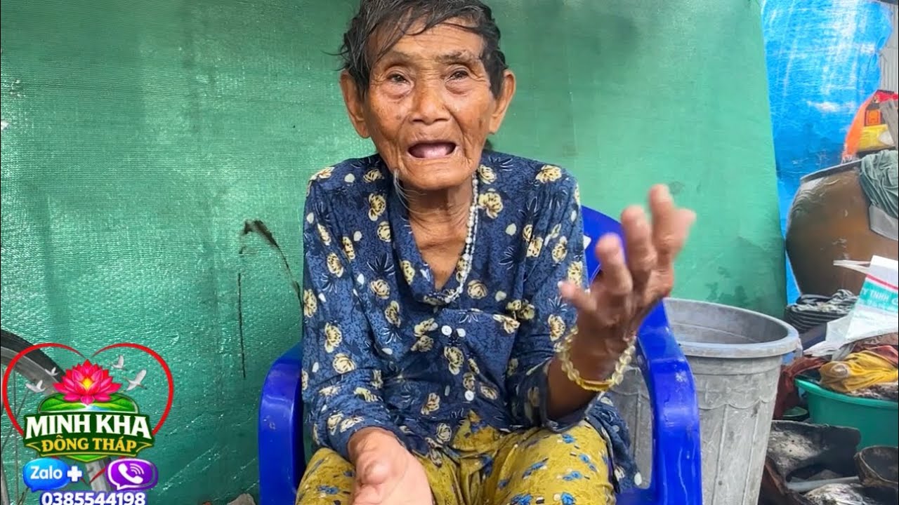 Bà Đặng nói gì Minh Kha qua báo tin MTQ đã ngưng hỗ trợ cơm cho bà.