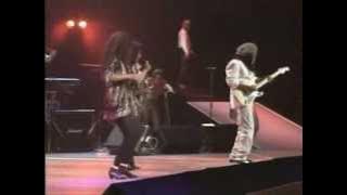 Chic & Sister Sledge - We Are Family (Live At The Budokan)