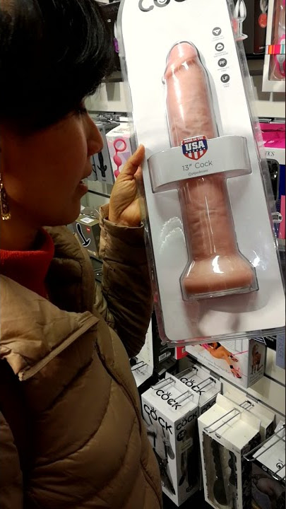 Asian girl use big dildo (vibrator tutorial)