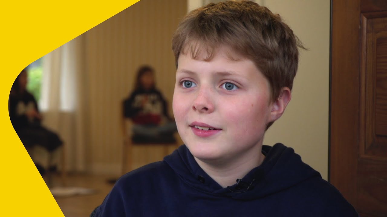 Elias stammar - men inte när han sjunger!