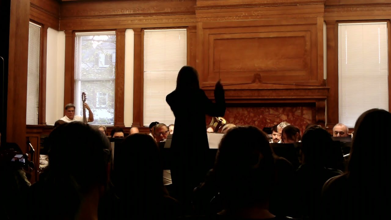 Philomena Nesci conducts 