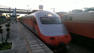 126次自強號大山站通過(5802次DT668郵輪式列車待避)