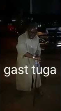 Nakuvele Falando Sobre Relógio