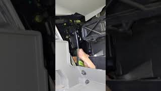 2013 Chevy traverse blend actuator replacement