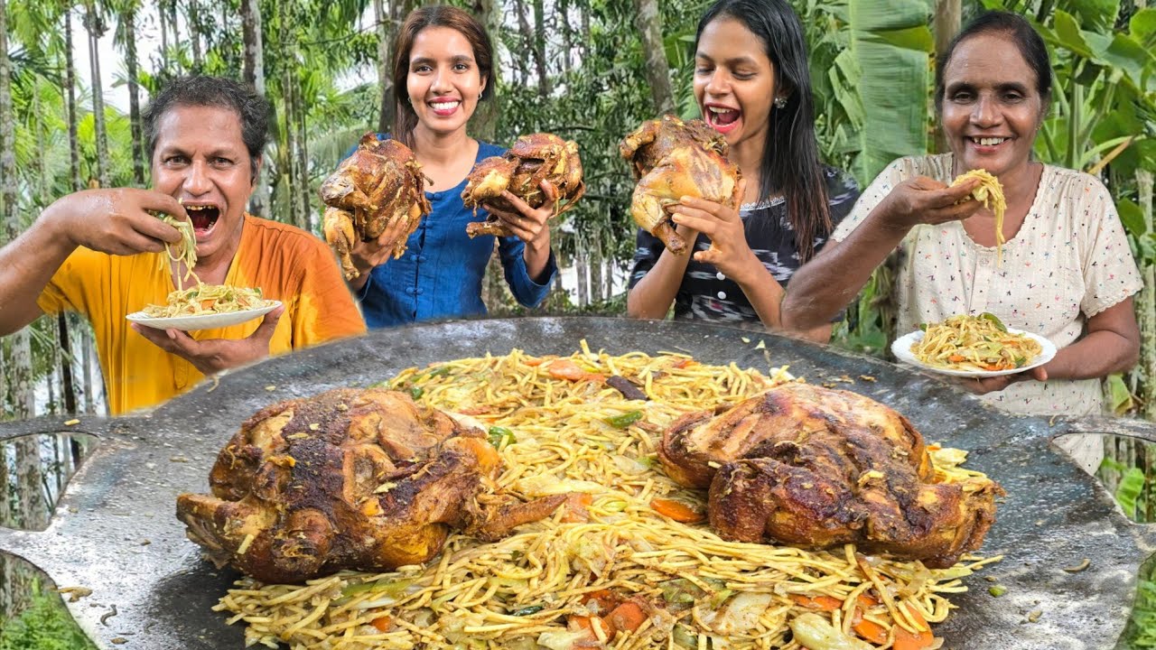 Full chicken noodles fried / ကြက်ကောင်လုံးပန်းသေး 😋