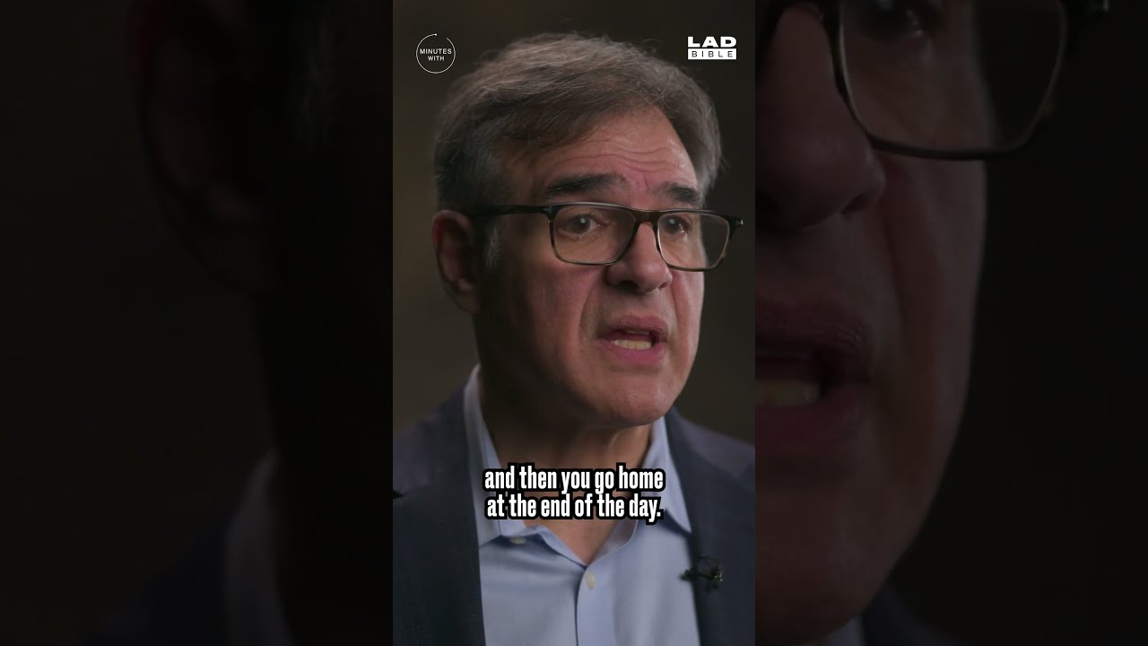 CIA Agent Breaks Down His Job Minutes With