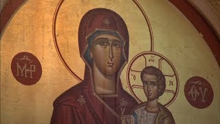 Holy Trinity Greek Orthodox Church crying Virgin Mary icon attracts crowds