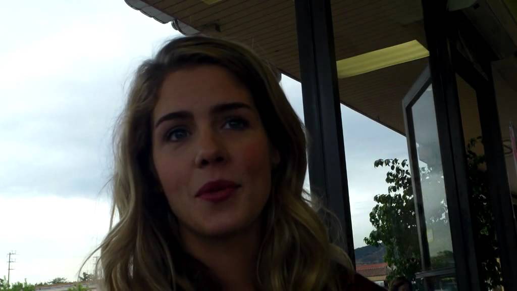Arrow Season 2 Emily Bett Rickards interview YouTube