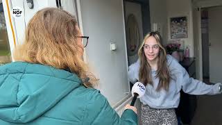 Download Lagu Dochter neemt kerstpakketje aan voor Jantina uit Dokkum MP3