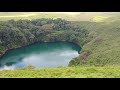 Lacs mle et femelle vert et bleue au cameroun par globus moving tour guide de tourisme et  loisirs