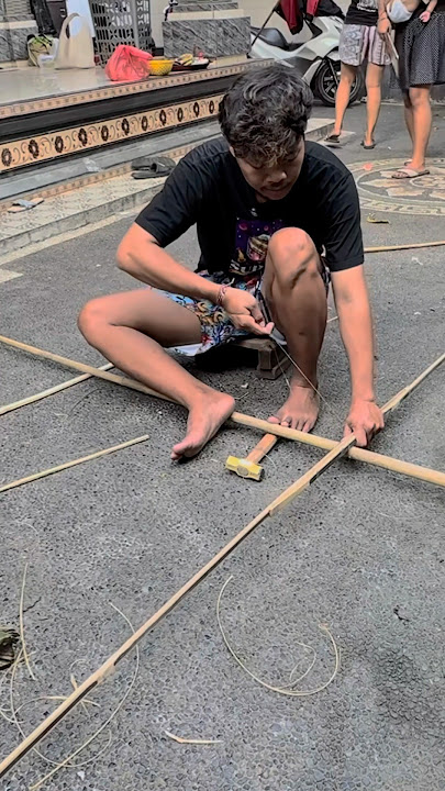 Make mini kites using ngambun