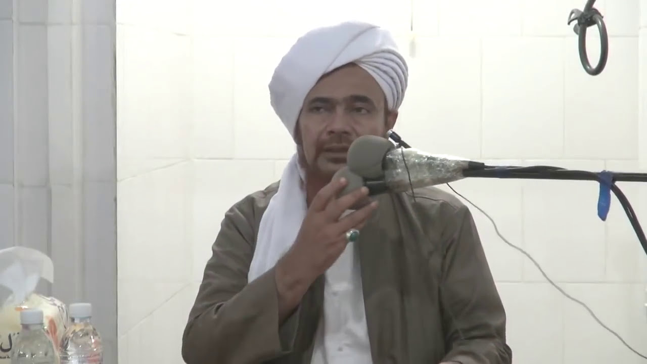 الحبيب عمر بن حفيظ : موازين الإقدام والإحجام والحذر من خطر وسائل الإعلام