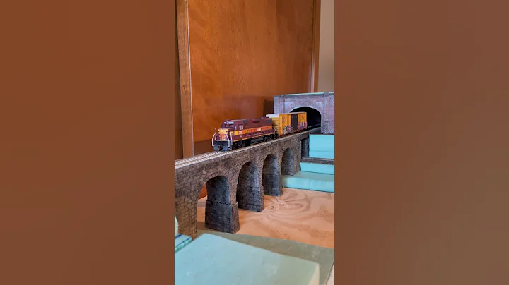 First train to make a loop on my new layout. Layout update to come! #train #railway #modelrailroad