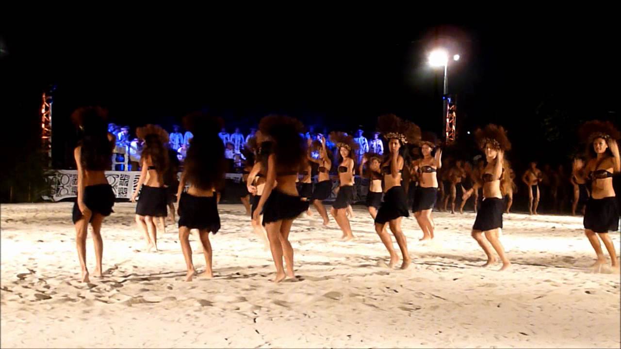 O Marama live Bora Bora heiva 2012 : danse costume 1