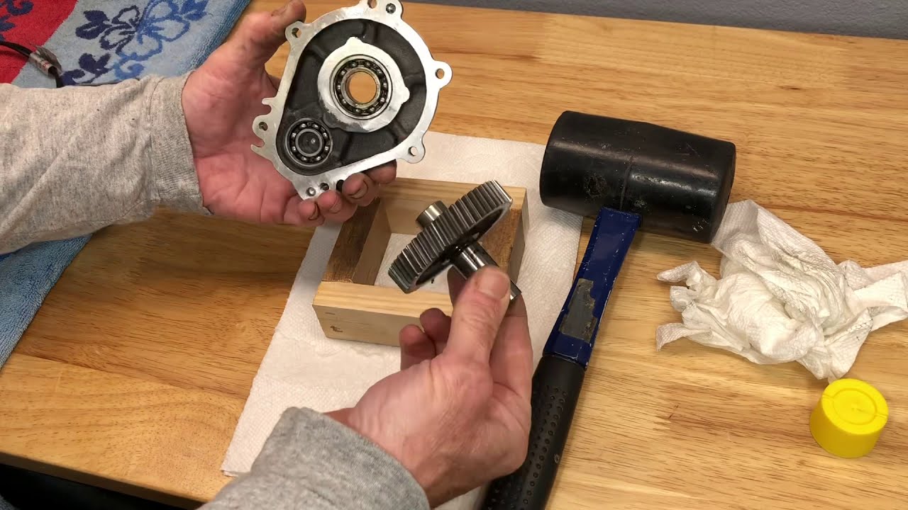 Rebuilding a Vittorazi Atom80 reduction redrive, bearings, gaskets, gears & seals YouTube