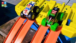 Monster Trucks Race With Grave Digger And Race Ace! Hot Wheels Vs Monster Jam