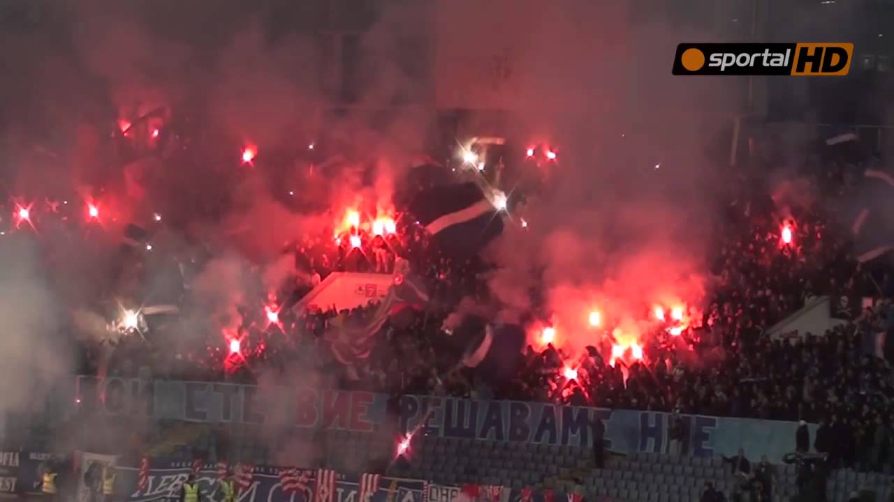 Ultras Levski pyro vs CSKA Sofia 19.12.2013