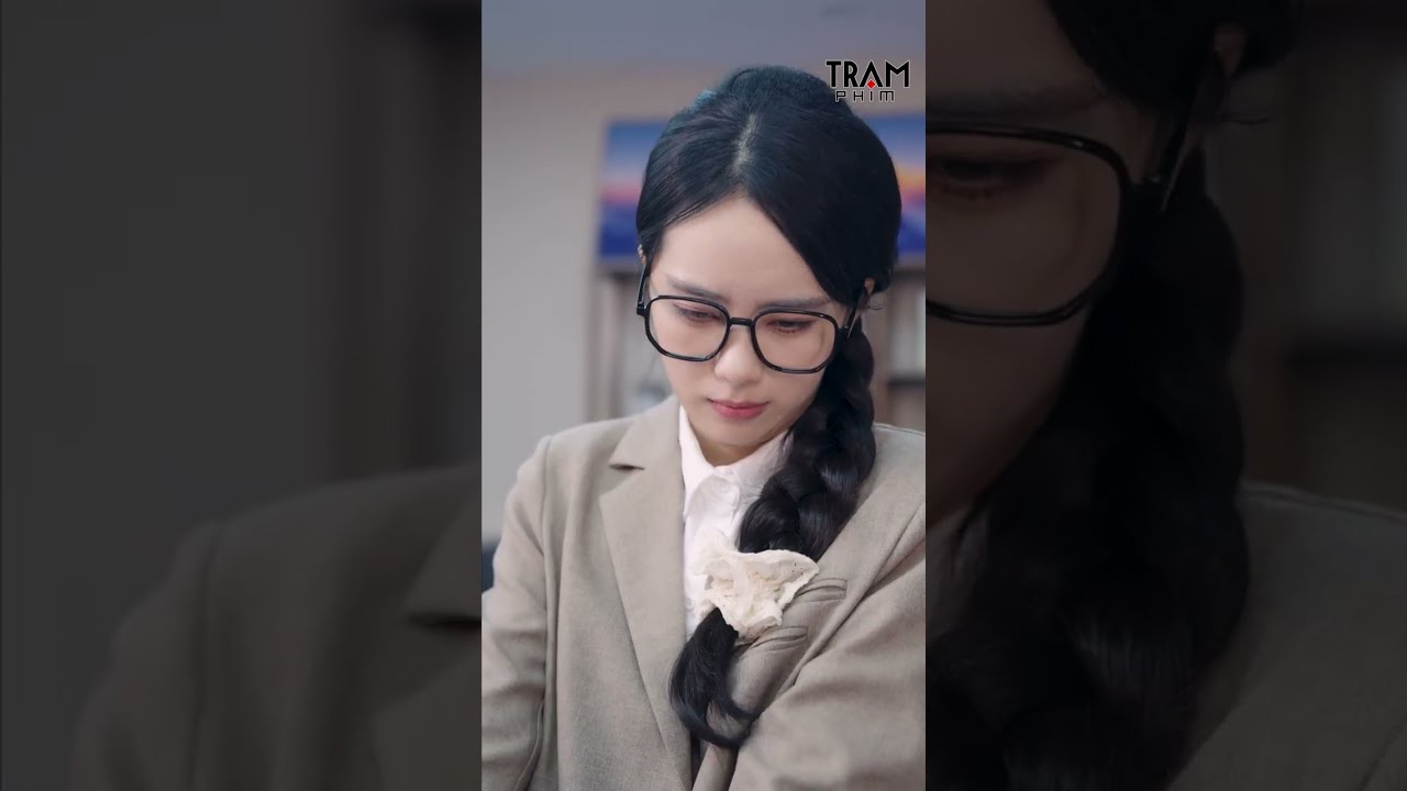 Mẹ đơn thân đưa con đi làm bị sỉ nhục, nhưng lại được CEO đối xử như công chúa, cô là ai?