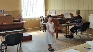 Травина Мирослава, 7 лет. &quot;Муравей&quot;. Преподаватель Перерва В.В., концертмейстер Швейда Е.М.