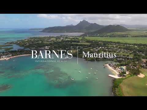 Vidéo: Étonnant appartement à un étage avec vue panoramique à couper le souffle