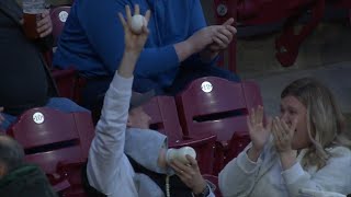 EPIC FAN CATCH!! Man catches foul ball while bottle-feeding baby at Reds game!! screenshot 4