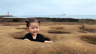 [SUB] 마린 포트홀에서 까꿍놀이 하는 28개월 루다! (사계해안 / 제주도 한달살기🏝)