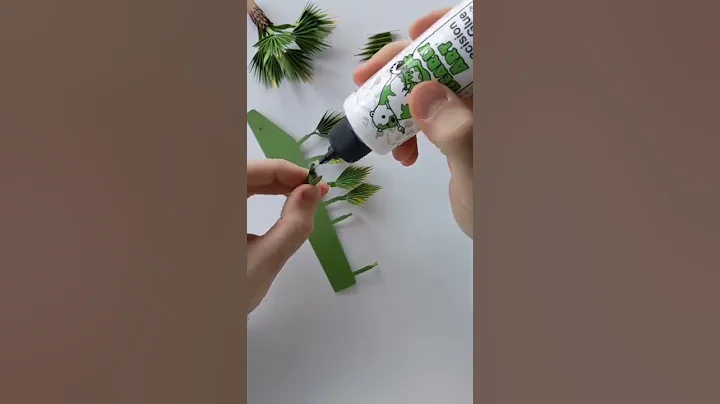 paper palm tree tutorial - cricut svg template DIY