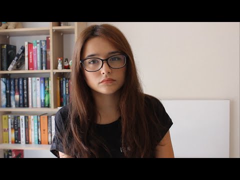 Video: Litvinova okulda nasıl zorbalığa uğradığını anlattı