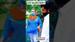 Hot Mujra Dancers