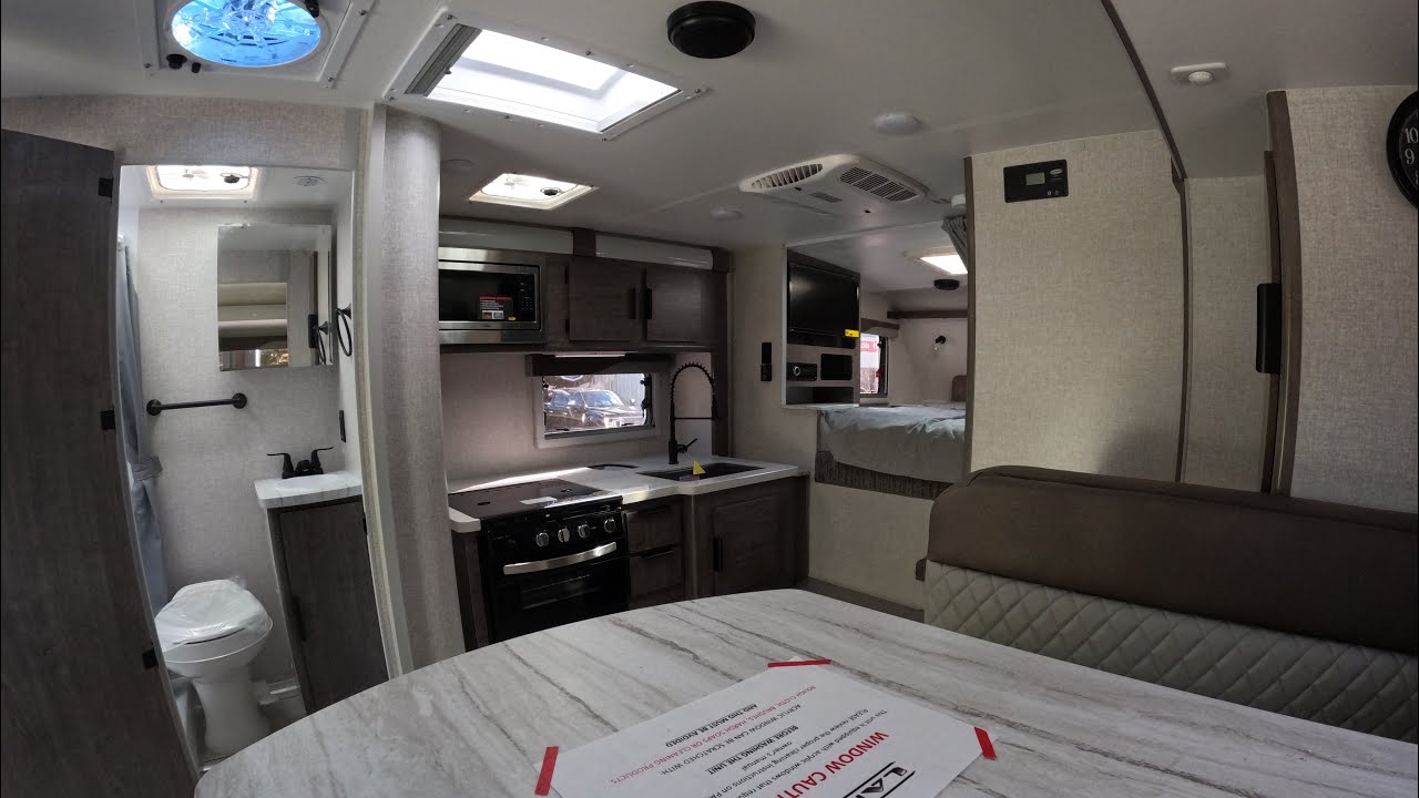 Lance 825 Truck Camper