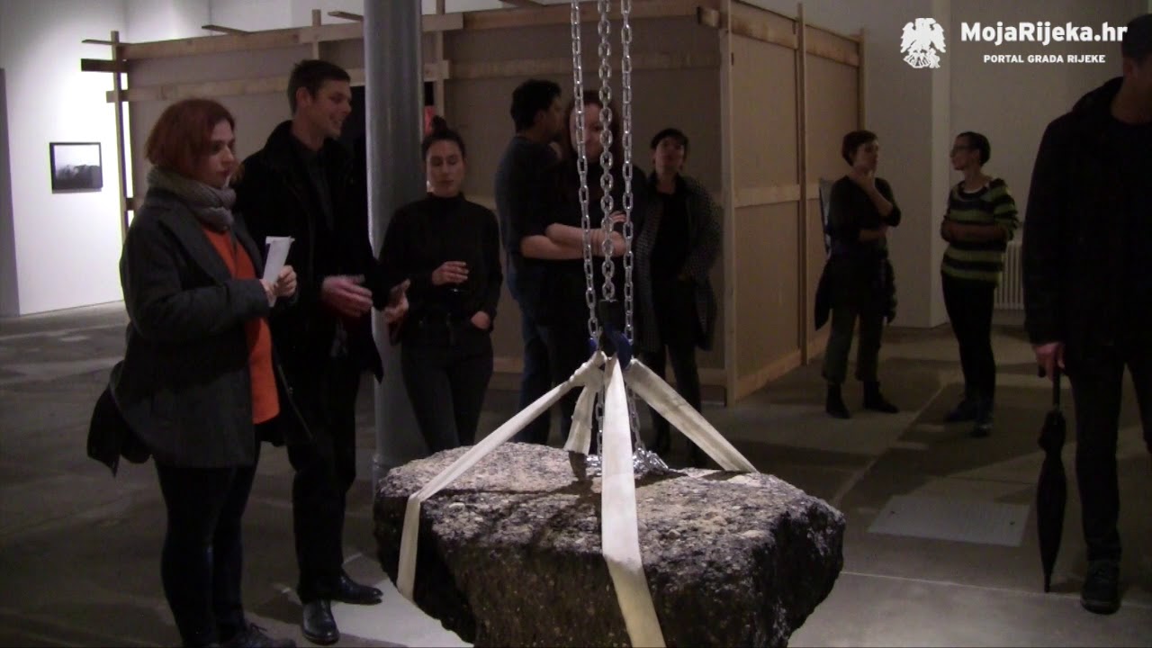 MojaRijeka.hr - Crne krabulje u MMSU