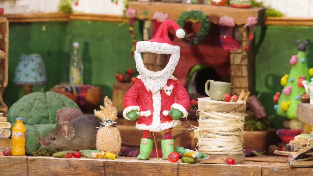 Мышонок Джордж — Вот и Санта-Клаус идёт...