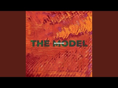 The Model bekijken op YouTube