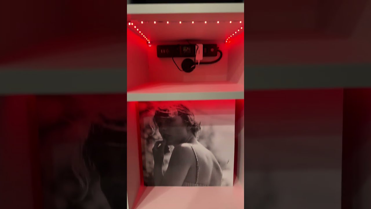 DI-NOC PS-091 Wrapping a Recorder player stand.