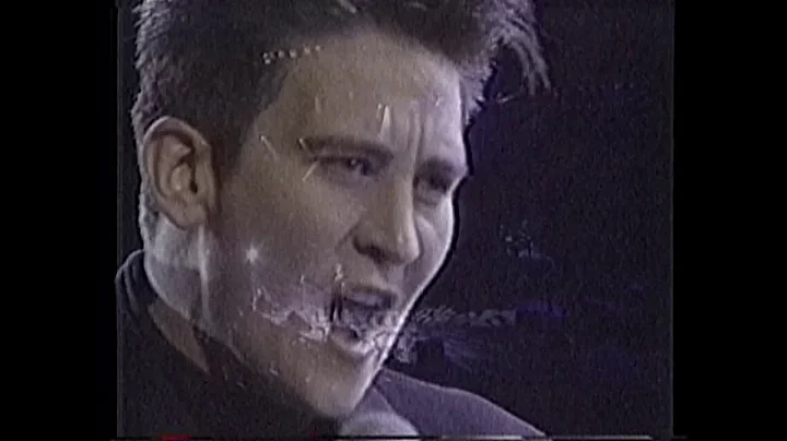k. d.  lang - Crying - Roy Orbison Tribute 2/24/90...