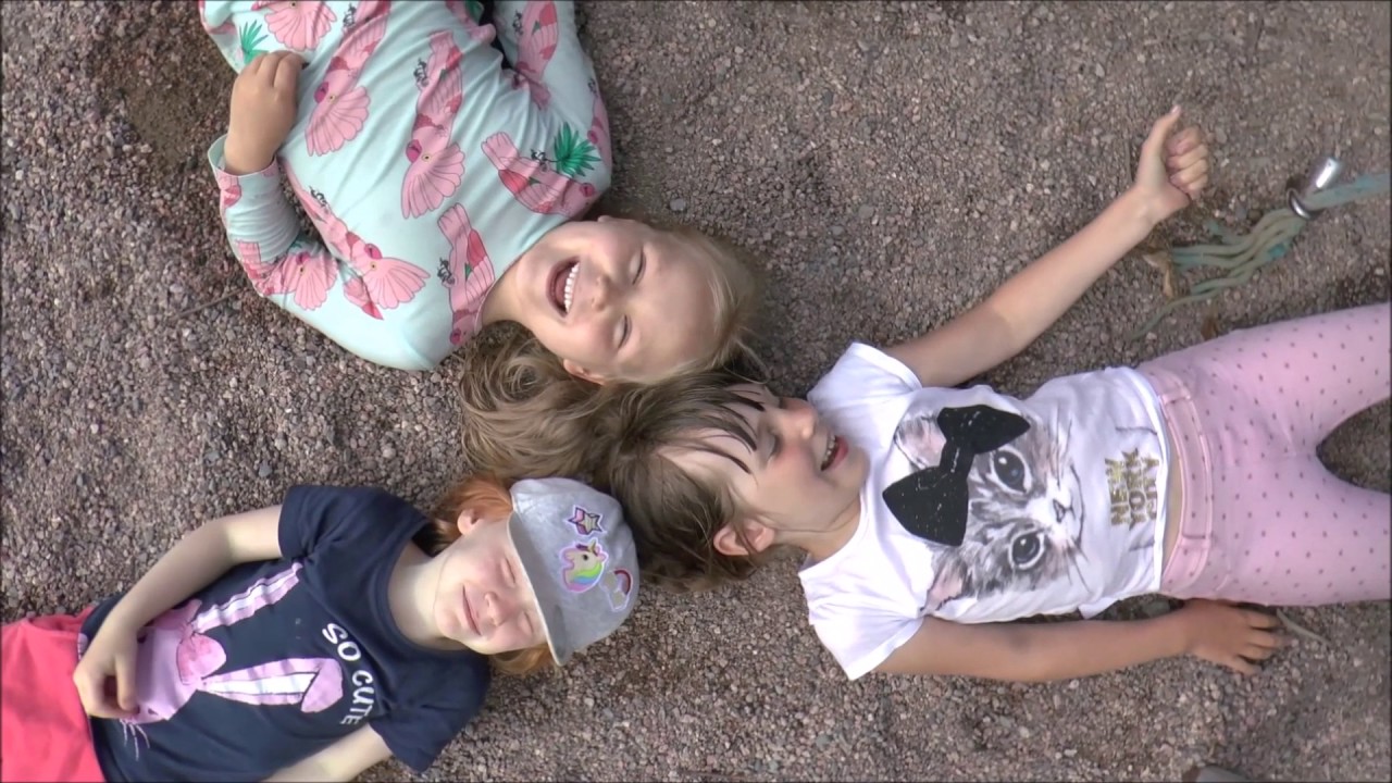 Lapsuutta satakielen siivittämänä - mitä vasu tarkoittaa arjessa?