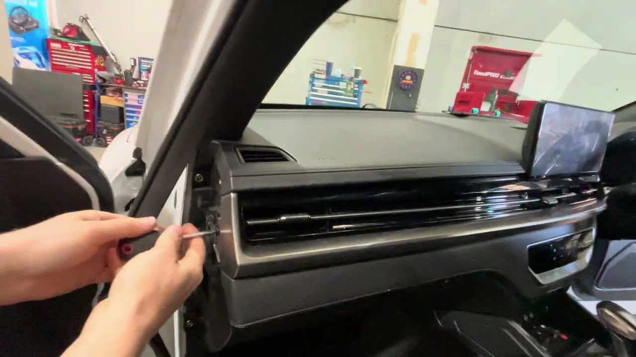 How To Remove Ssangyong Musso Ute 2024/2025 Factory Radio