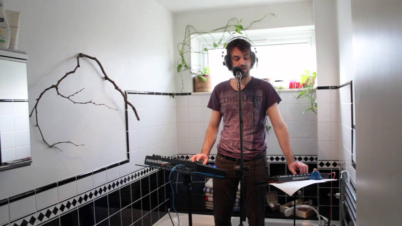 Stergin - Hope Yr Happy (The Prettiots Cover) | Monday Evening Bathroom Sessions