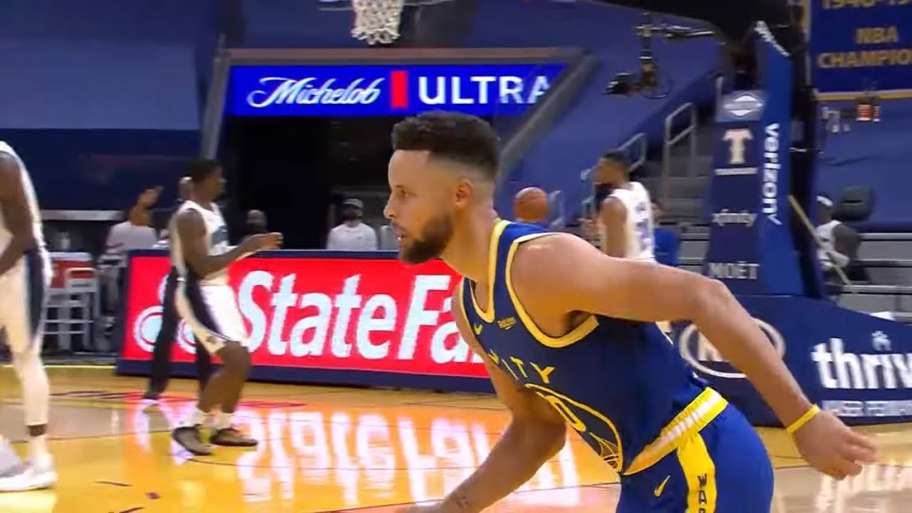 Steph Curry HITS SMOOTH Side Step 3 Pointer AND SHAKES HIS HEAD AFTER | NBA Warriors vs. Magic | NBA