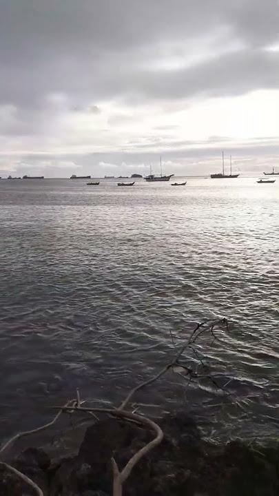 TELUK BAYUR NAN MEMPESONA KALA SENJA #sumbar #minang #wisatasumbar #beritaminangtv