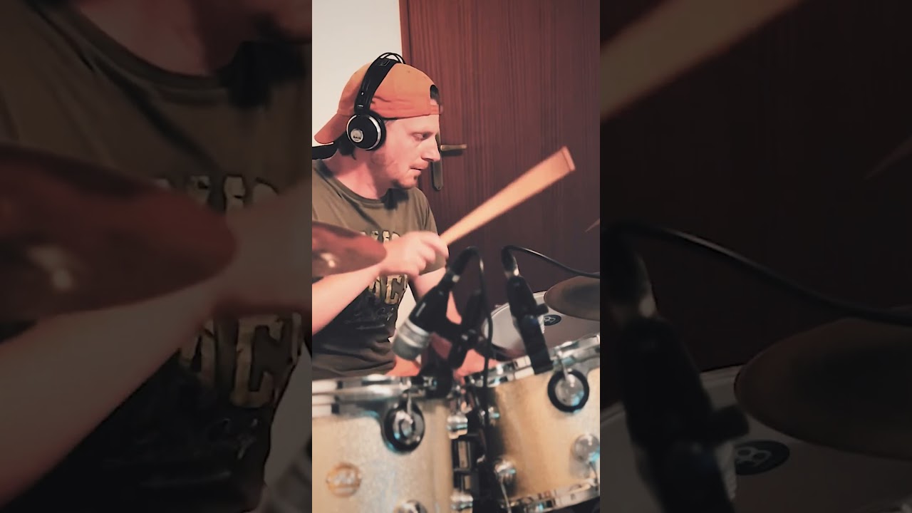 Jamming on “African Beat Riddim” 